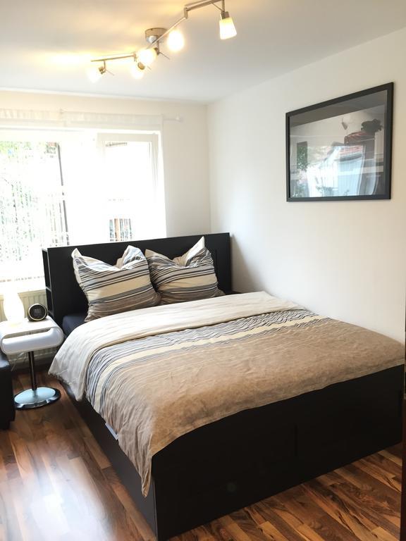 Traumwohnung Stuttgart Ruang foto